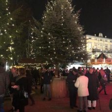 Weihnachtsmarkt auf dem Brunnenplatz (Unterhaltung / Freizeit | Bad Pyrmont)